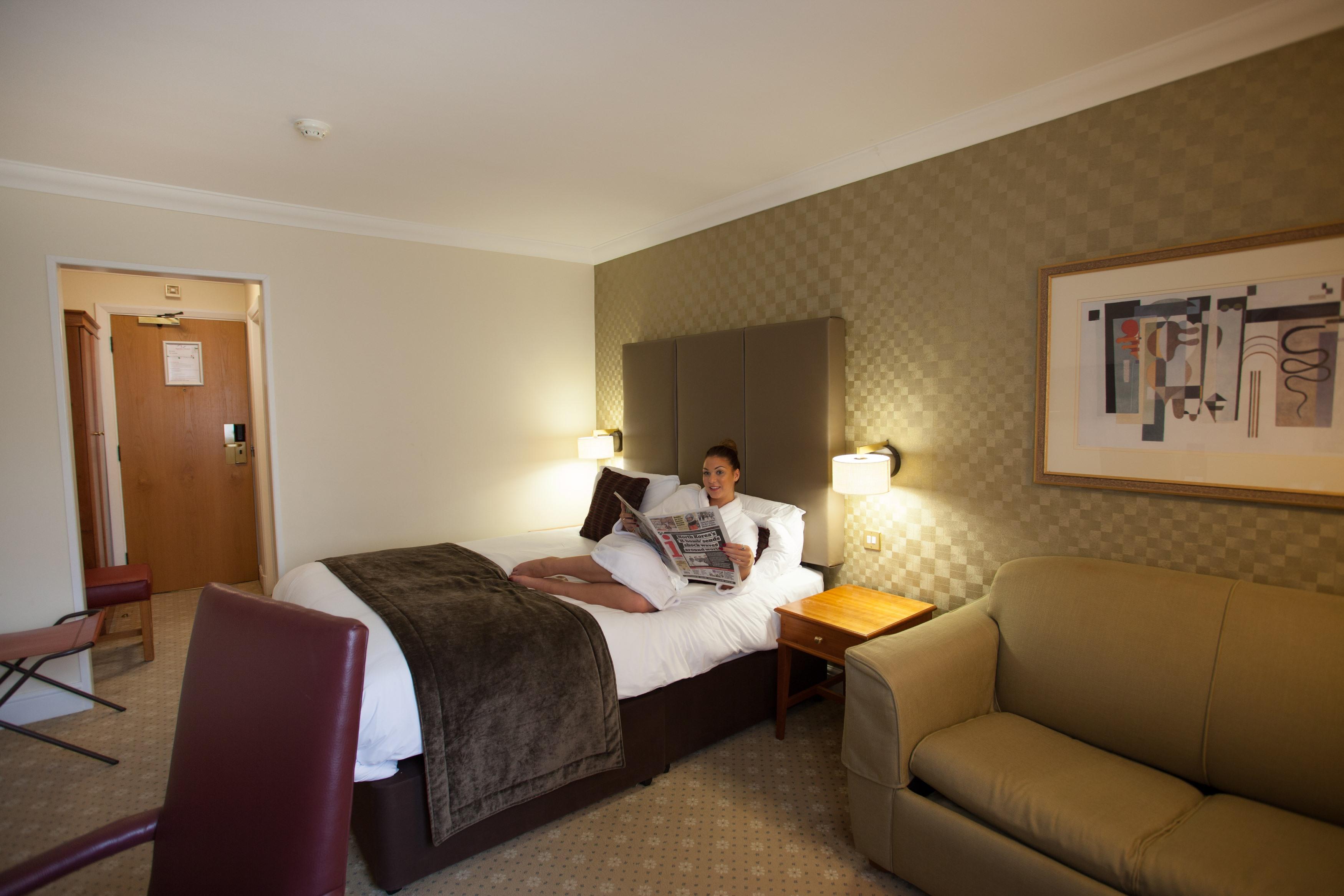 Apollo Hotel Basingstoke Exterior foto